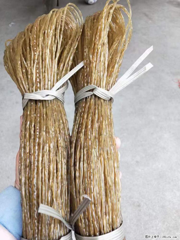 【灌阳正宗红薯粉】美女家里自己做的,干净卫生,假一赔十,价格合理,抢购电话:13737312895 - 土特产 - 饮食特产 - 哈密分类信息 - 哈密28生活网 hami.28life.com