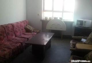 铁路20街2楼63平米简装家具全900元 - 哈密28生活网 hami.28life.com