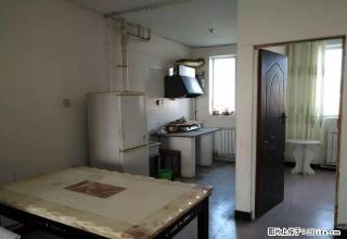 惠康园95平3楼简装设施全800元含暖有中介费300元 - 哈密28生活网 hami.28life.com